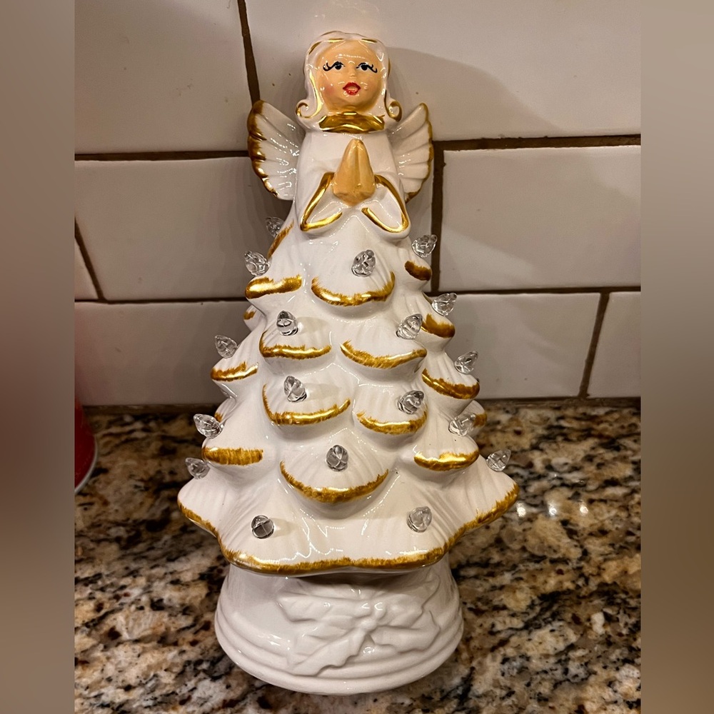 Mr. Christmas Lighted Angel Tree Figurine